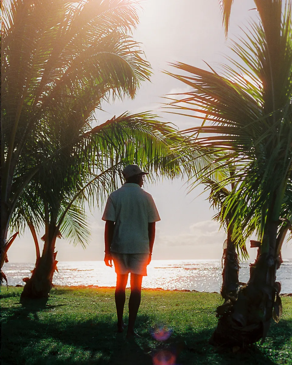 renaissance hotels - honolulu — Renaissance Hotels, still 08