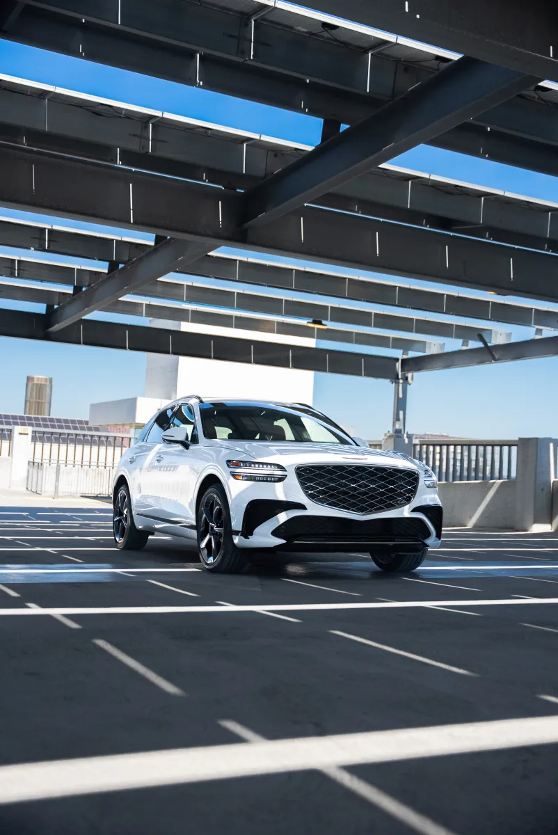 genesis gv70 — Genesis, still 04
